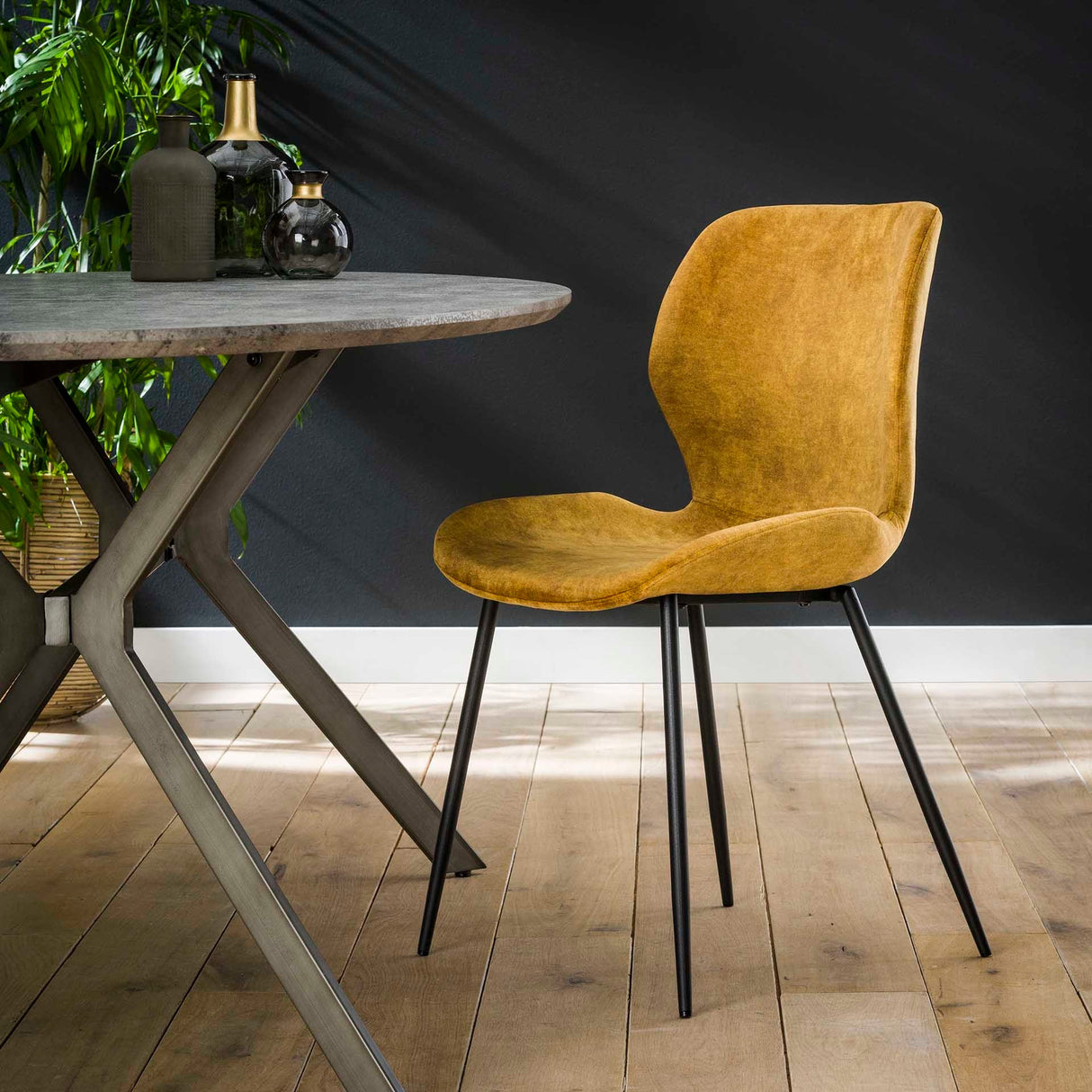 Zara Stuhl Samt/Bouclé Stoff - Prime Möbel