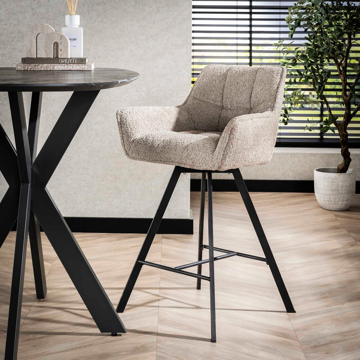 Barhocker Kahn Drehbar 96cm h Prime Möbel