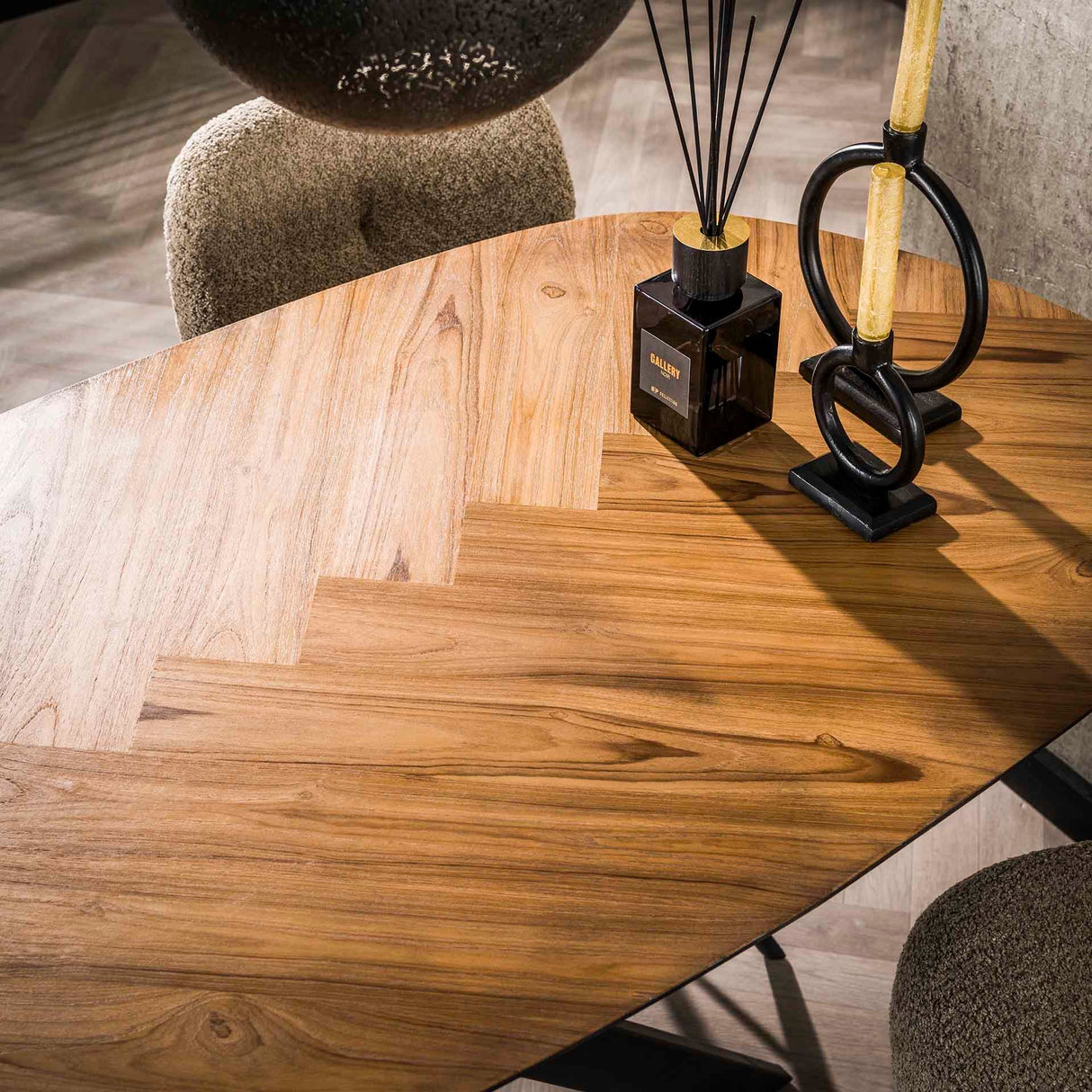 Fox Bartisch 140cm Teakholzfurnier mit organischer Note Prime Möbel