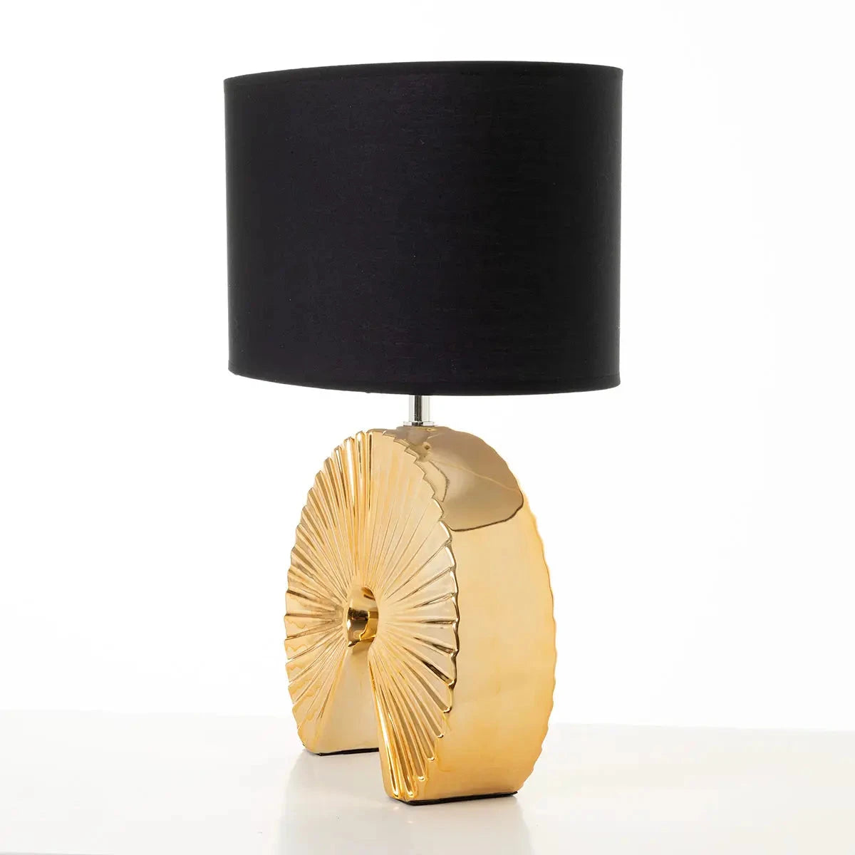 Goldene Keramiklampe mit schwarzem Bildschirm - Prime Möbel