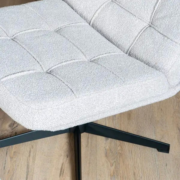 Sessel Aideen+Hocker -Bouclé - Prime Möbel