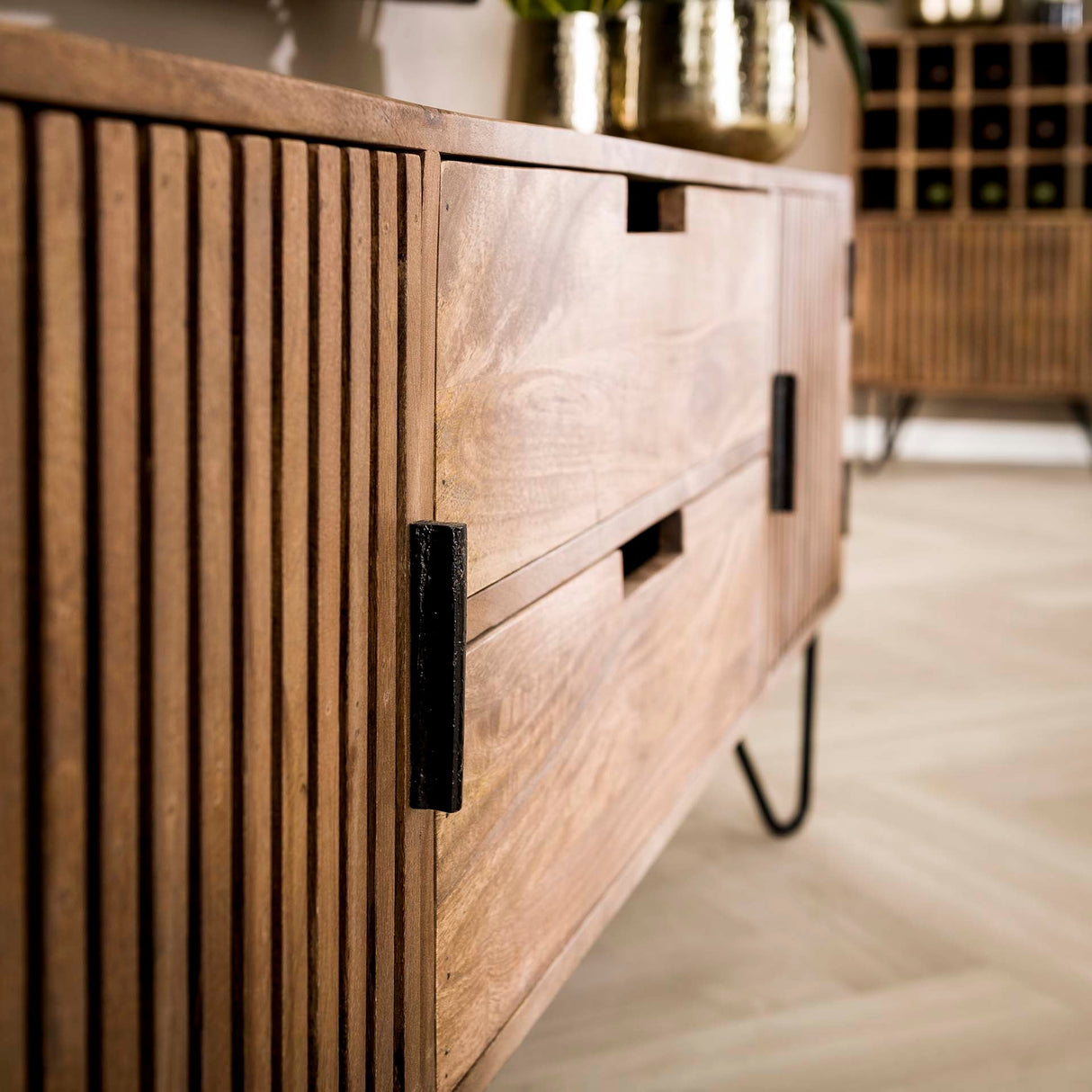 Slide-TV-Schrank 135x55cm - Prime Möbel