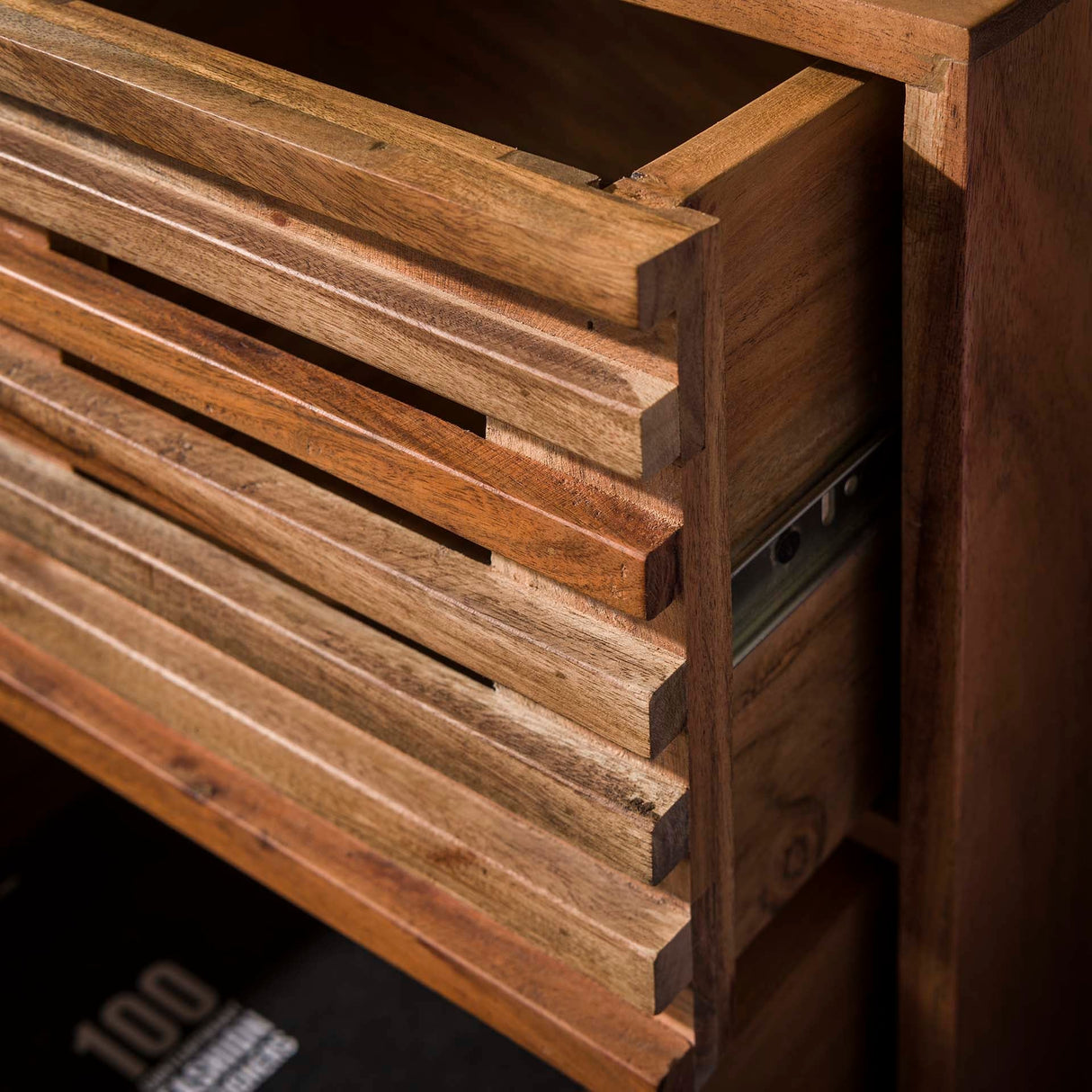 Slide Nachttisch – Modern und funktional 45x63cm - Prime Möbel