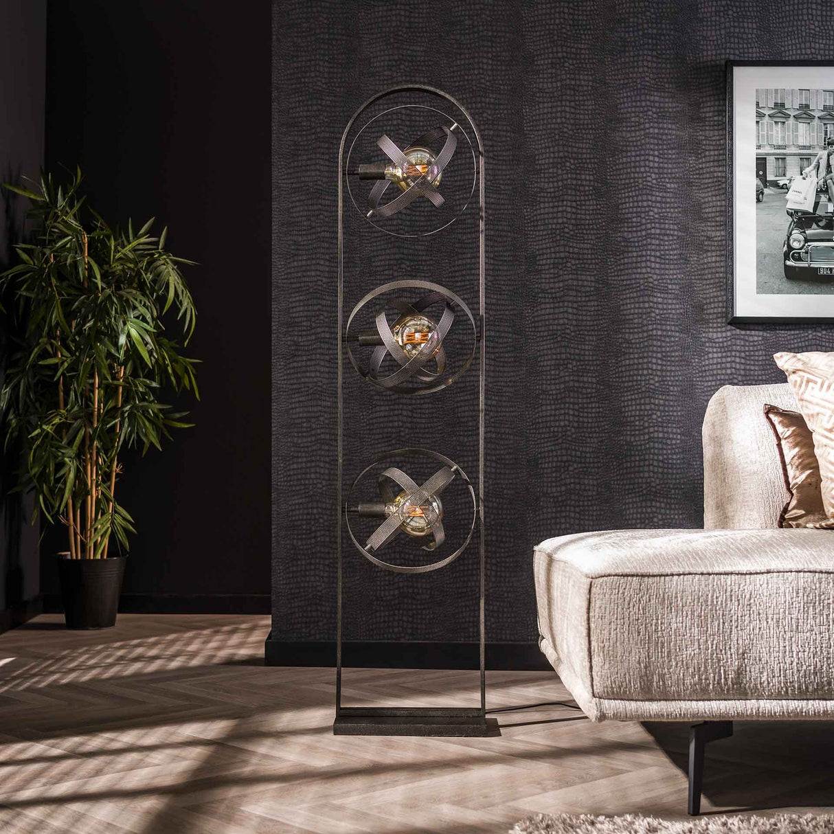 Cosmos Mesh Stehleuchte Flexibles Design für individuelle - Prime Möbel