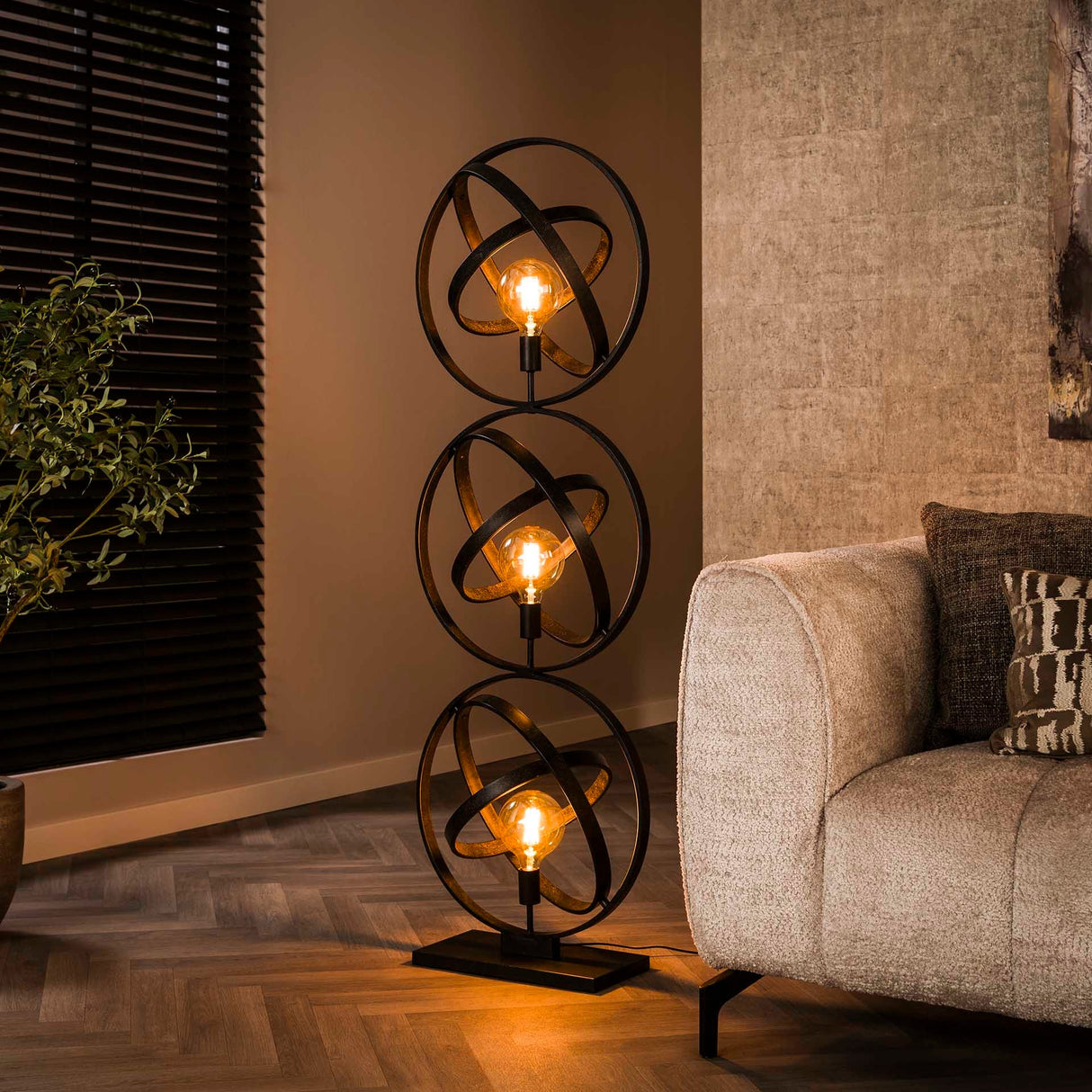 Stehlampe Galaxy Flexibles Design mit außergewöhnlichem Stil - Prime Möbel