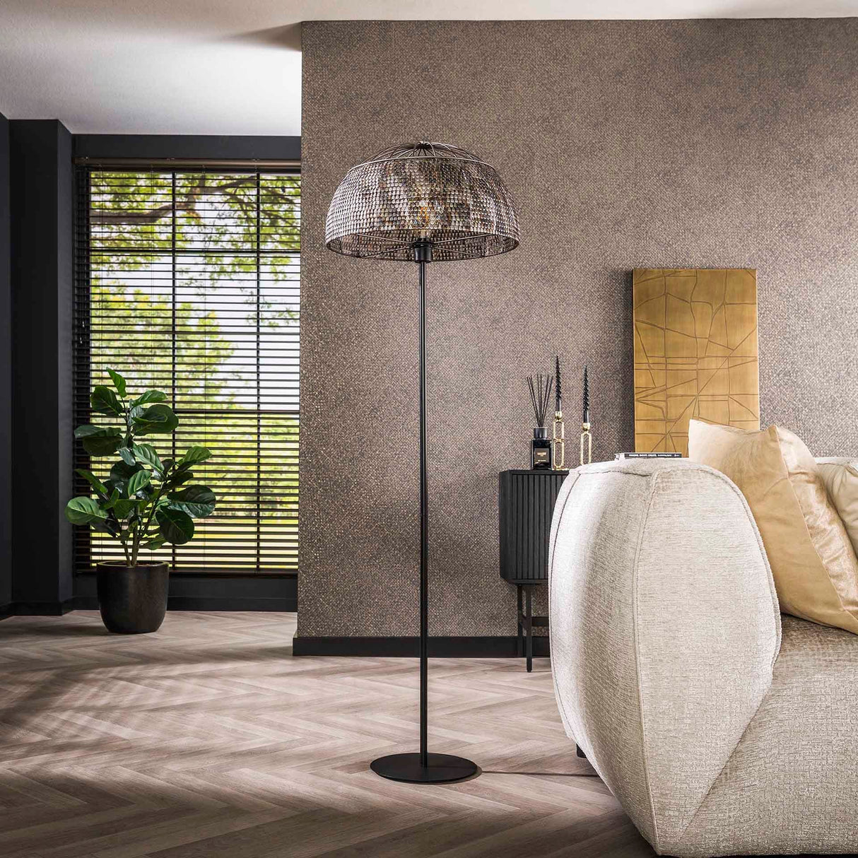 Stehlampe in natürlichem Grau – Trendige Eleganz für Ihr Zuhause - Prime Möbel