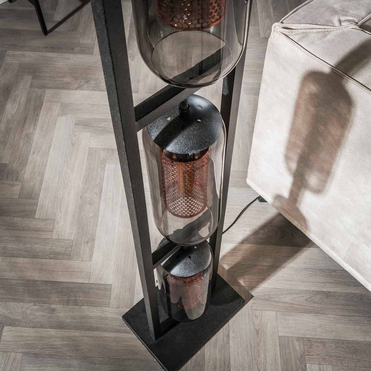 Stehleuchte „Rauchglas & Kupfergitter“ mit 3 Schirmen - Prime Möbel