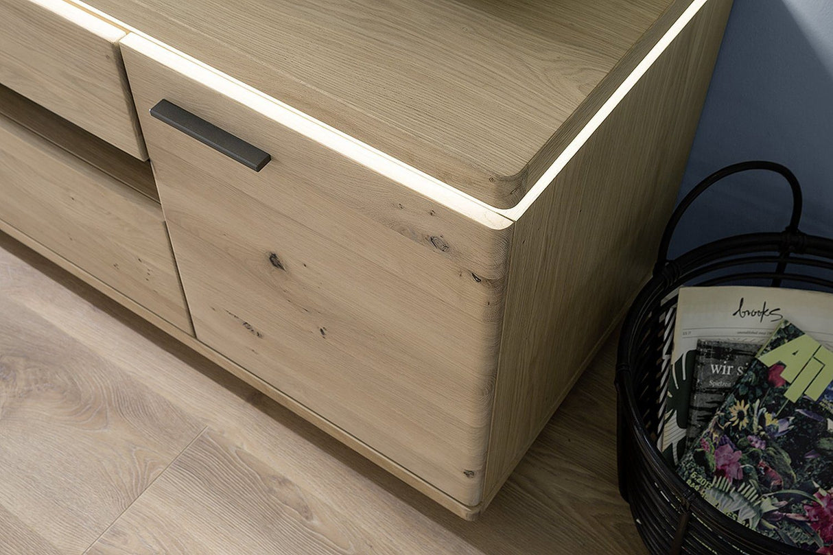 BARCELONA TV-Element Eiche Massiv 210 x 68 x 50 cm Prime Möbel