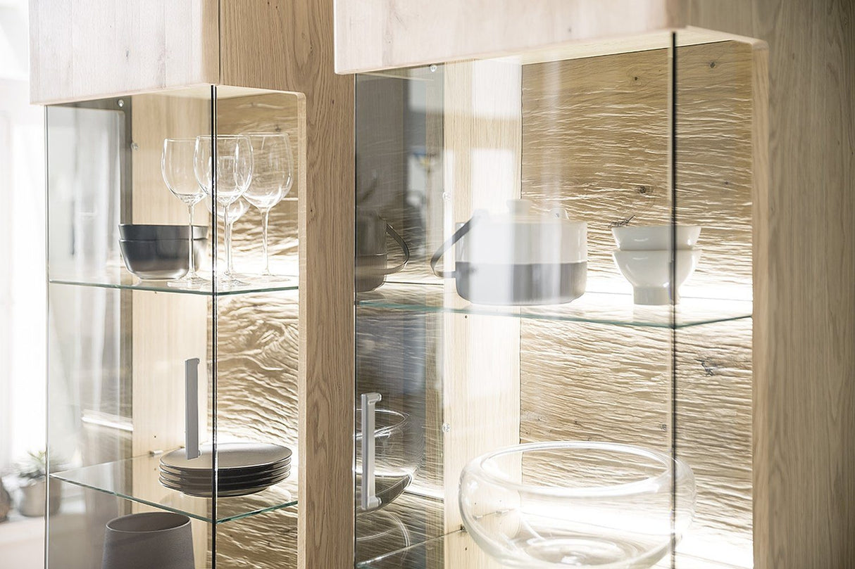 BARCELONA Vitrine R Eiche Massiv 50 x 204 x 37 cm Prime Möbel