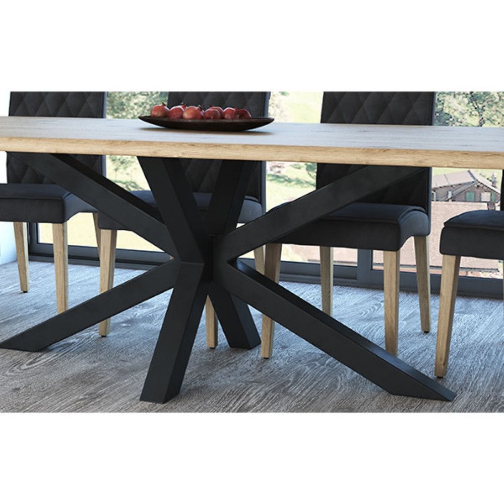 Aero Connect, Metallbeine in stilisierter Spinnenform