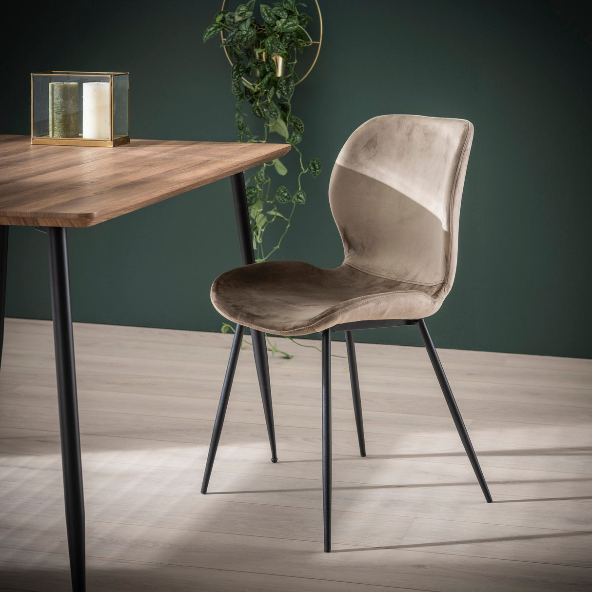 Zara Stuhl Samt/Bouclé Stoff - Prime Möbel