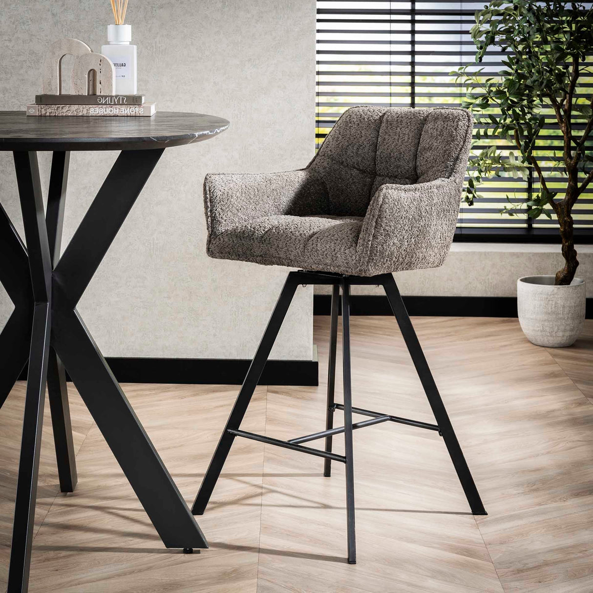 Barhocker Kahn Drehbar 96cm h Prime Möbel