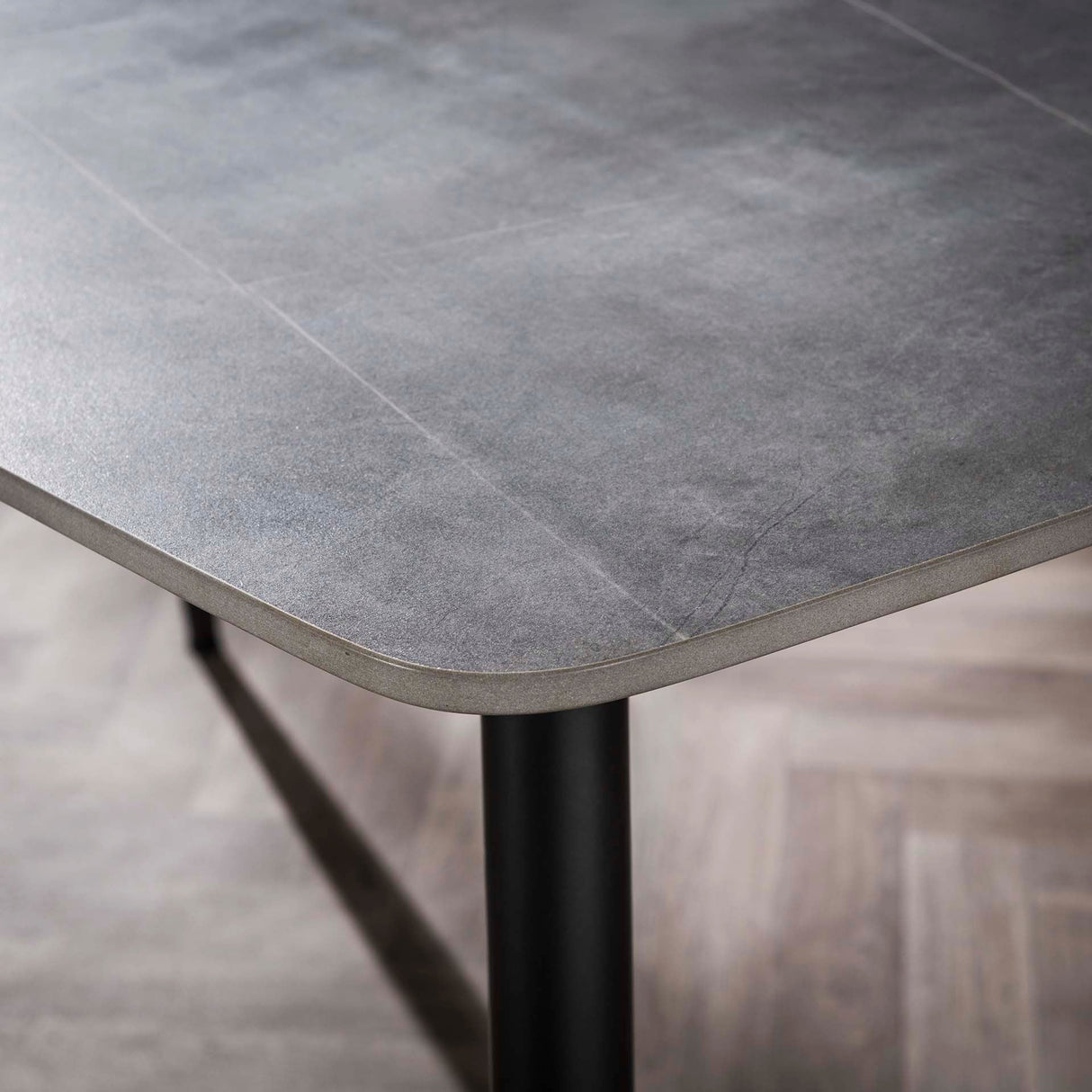 Esstisch 140cm mit Keramikplatte Stilvoll und kompakt Prime Möbel