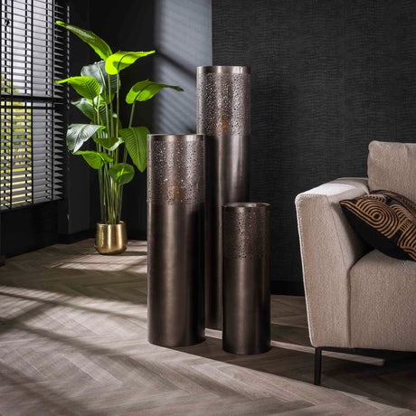 Stehlampe mit zylindrischem Design – Stilvolle Lichtspiele - Prime Möbel