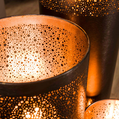 Stehlampe mit zylindrischem Design – Stilvolle Lichtspiele - Prime Möbel