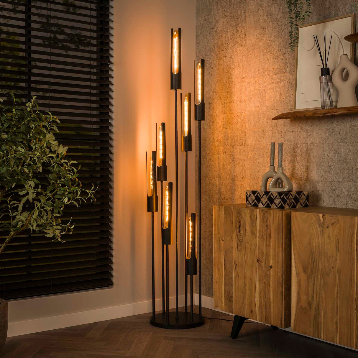 Stehlampe Tube Licht in einem modernen Design Prime Möbel