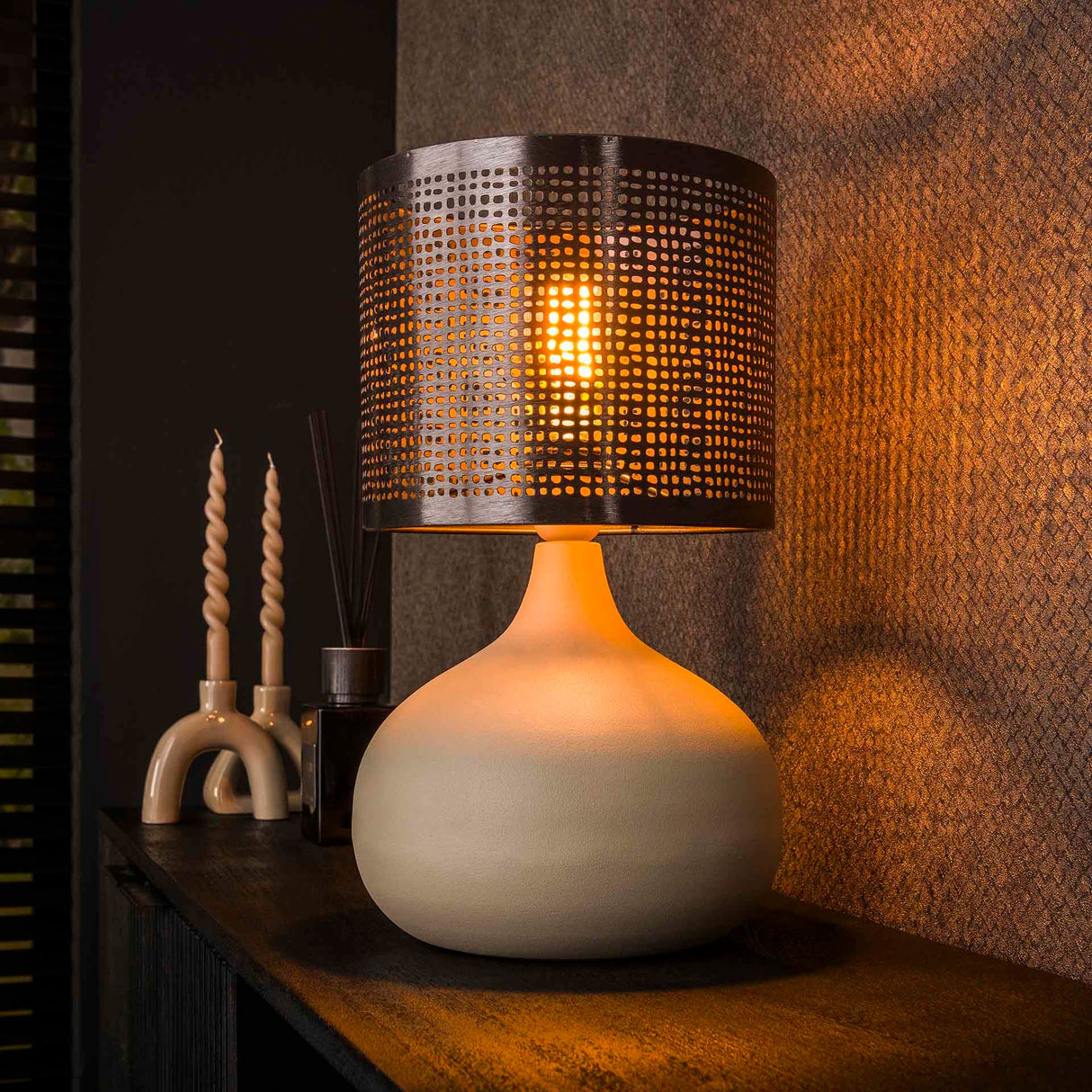 Tischlampe in natürlichem Grau stilvoll und modern - Prime Möbel